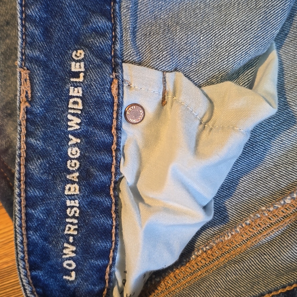 American Eagle Patchwork Low-Rise Wide Leg Baggy Jean,  4 Regular - Picture 3 of 9